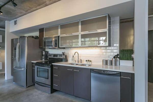 Luxe + Modern Johnny Cash Inspired Executive Condo Nashville Zewnętrze zdjęcie